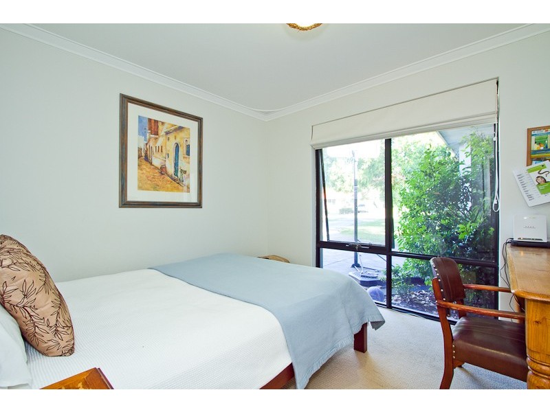 6 Chesham Way, Hamilton Hill WA 6163