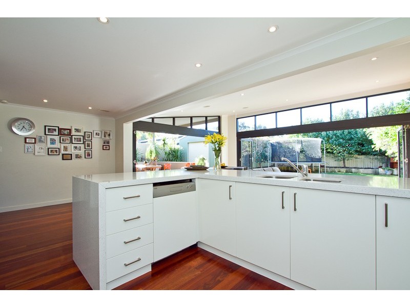 6 Chesham Way, Hamilton Hill WA 6163