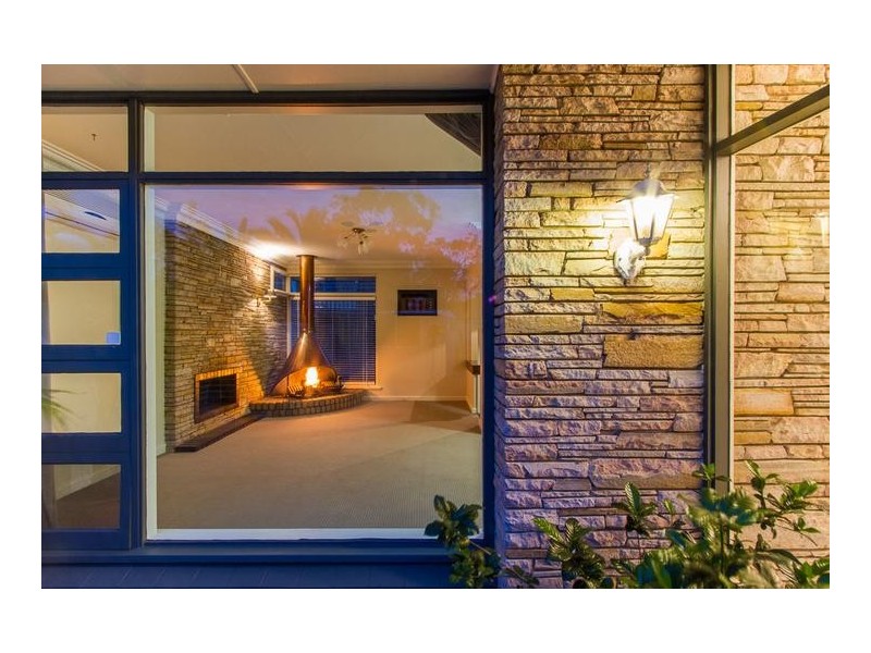 83 Kalinda Drive, City Beach WA 6015