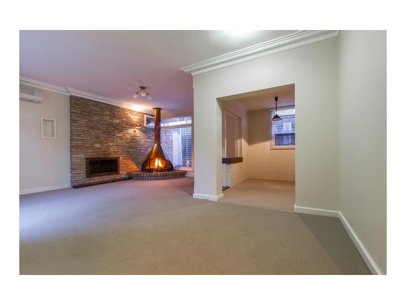 83 Kalinda Drive, City Beach WA 6015