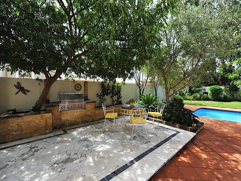 5 Briggs Street, Mosman Park WA 6012