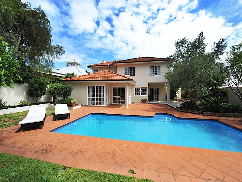 5 Briggs Street, Mosman Park WA 6012