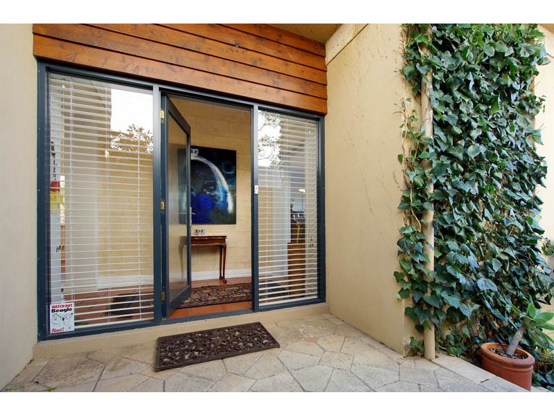 9 Foundry Court, North Fremantle WA 6159