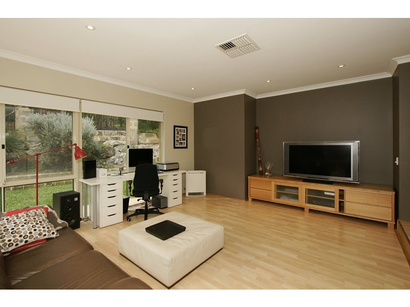 42 Somerset Crescent, Mosman Park WA 6012