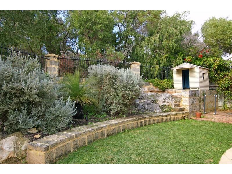 42 Somerset Crescent, Mosman Park WA 6012