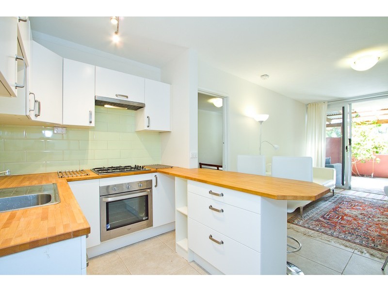 3/4 Dover Court, Mosman Park WA 6012