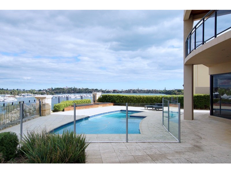 54 Hutchinson Avenue, Mosman Park WA 6012