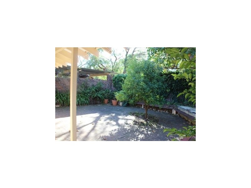 28 Johnston, Peppermint Grove WA 6011