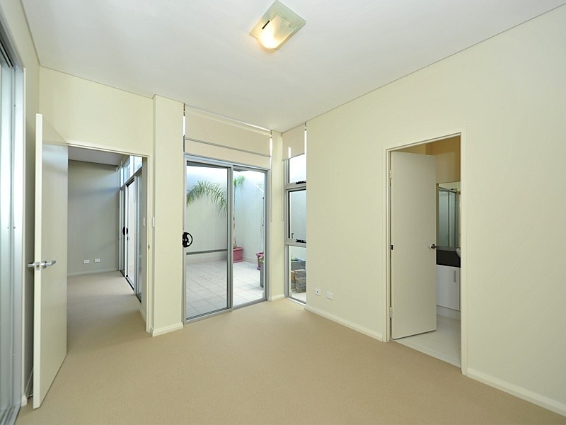 1/30 Jarrad Street, Cottesloe WA 6011