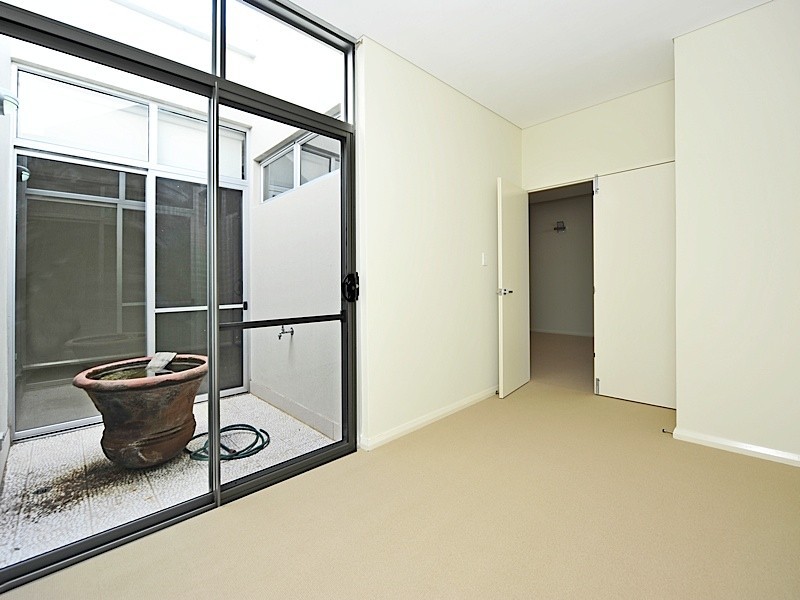 1/30 Jarrad Street, Cottesloe WA 6011