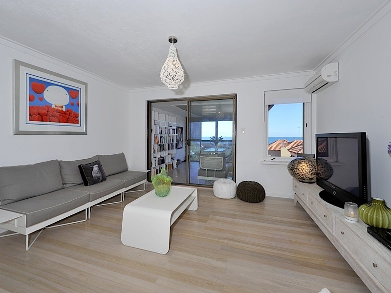 31B Curtin Avenue, Cottesloe WA 6011