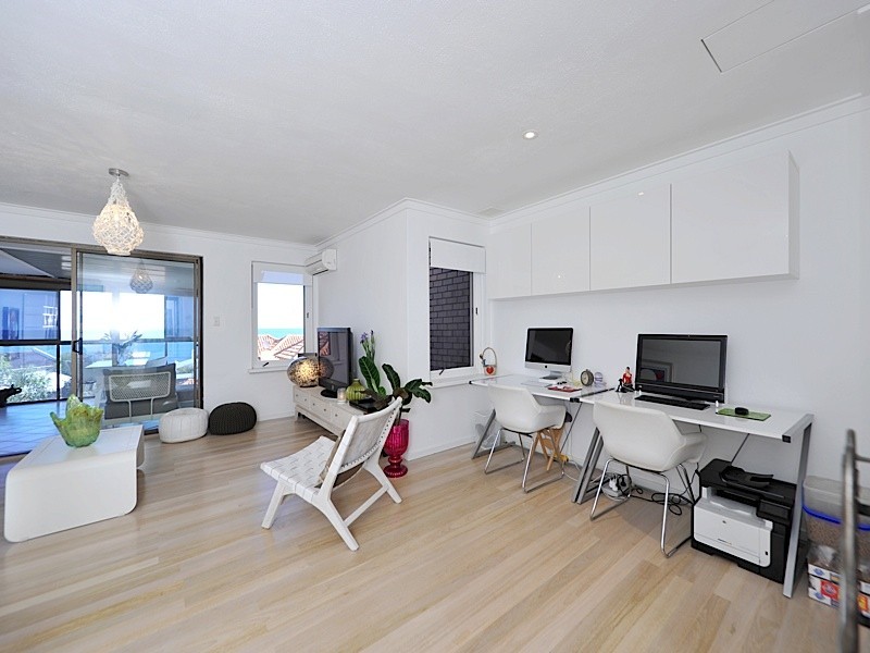 31B Curtin Avenue, Cottesloe WA 6011