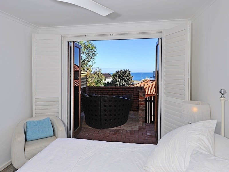 31B Curtin Avenue, Cottesloe WA 6011