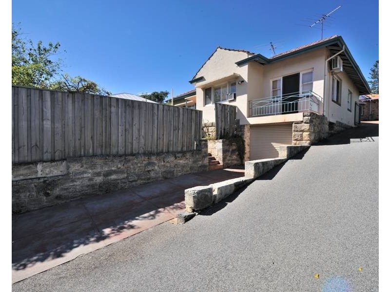 70 Gugeri Street, Claremont WA 6010