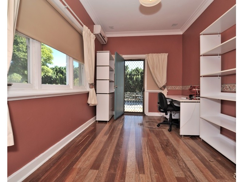 70 Gugeri Street, Claremont WA 6010