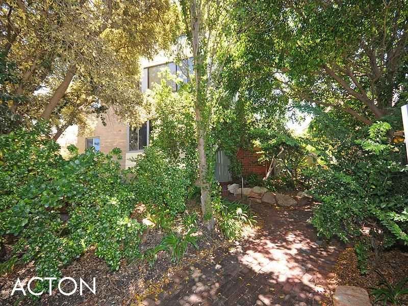 2/156 Broome Street, Cottesloe WA 6011
