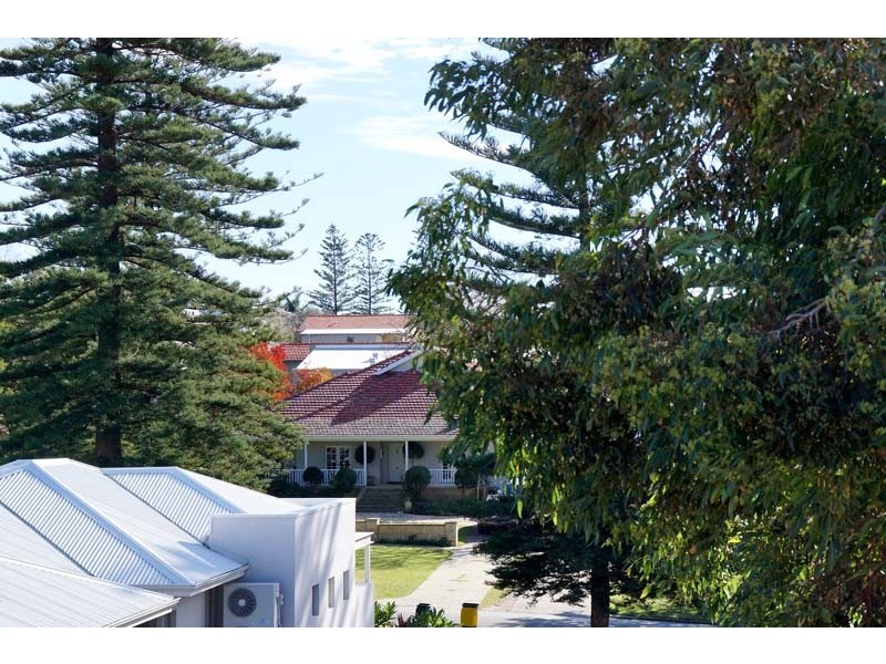 12 Lillian Street, Cottesloe WA 6011