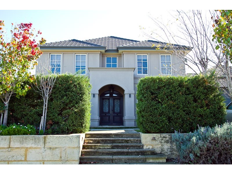 78 St Johns Wood Boulevard, Mount Claremont WA 6010