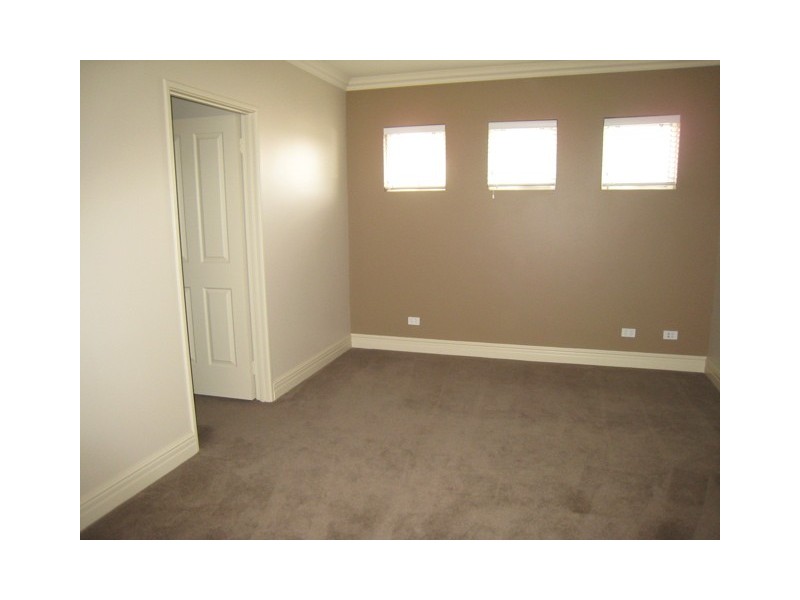 78 St Johns Wood Boulevard, Mount Claremont WA 6010