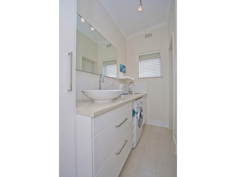 9/23 Avonmore Terrace, Cottesloe WA 6011