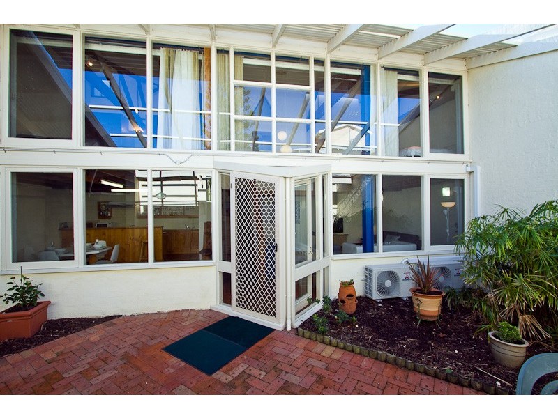 8/51 Rule Street, North Fremantle WA 6159