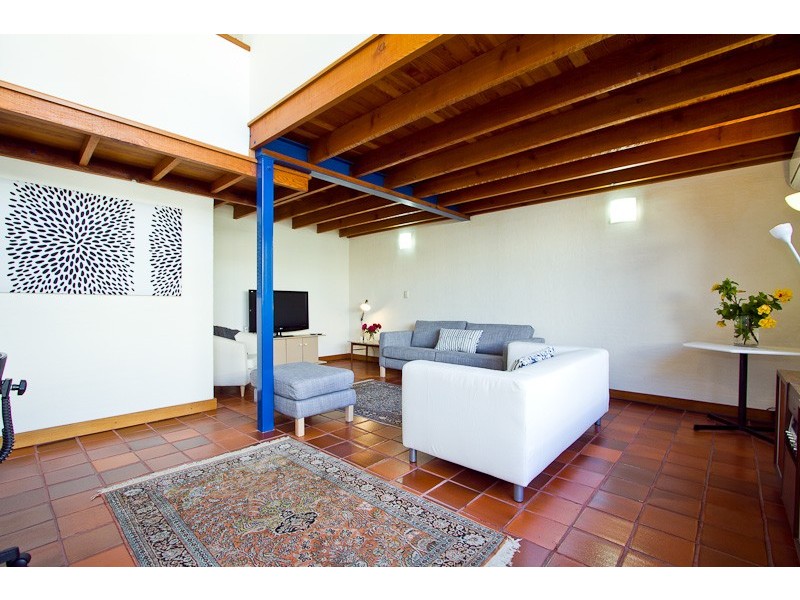 8/51 Rule Street, North Fremantle WA 6159