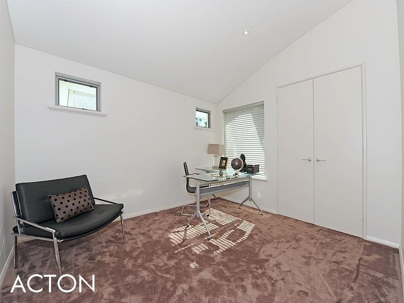 28 Gibney Street, Cottesloe WA 6011