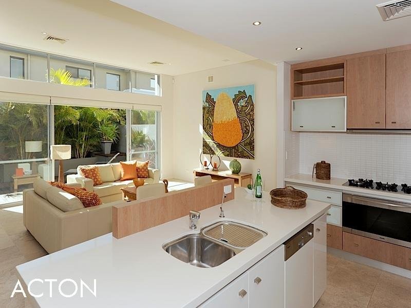 28 Gibney Street, Cottesloe WA 6011