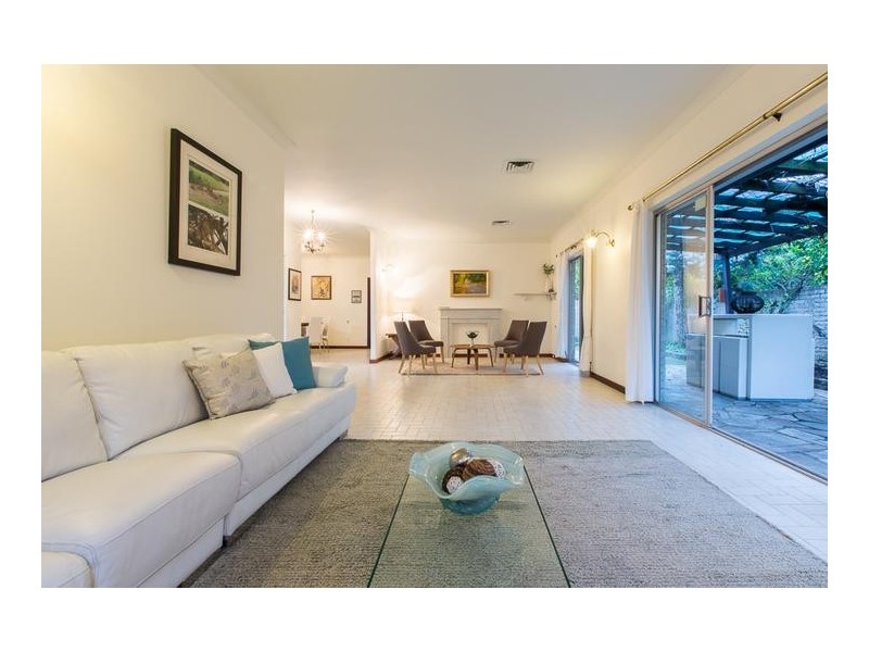 1 Dunbar Road, Claremont WA 6010