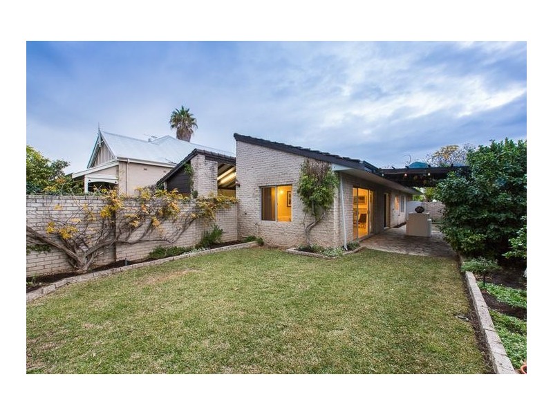1 Dunbar Road, Claremont WA 6010