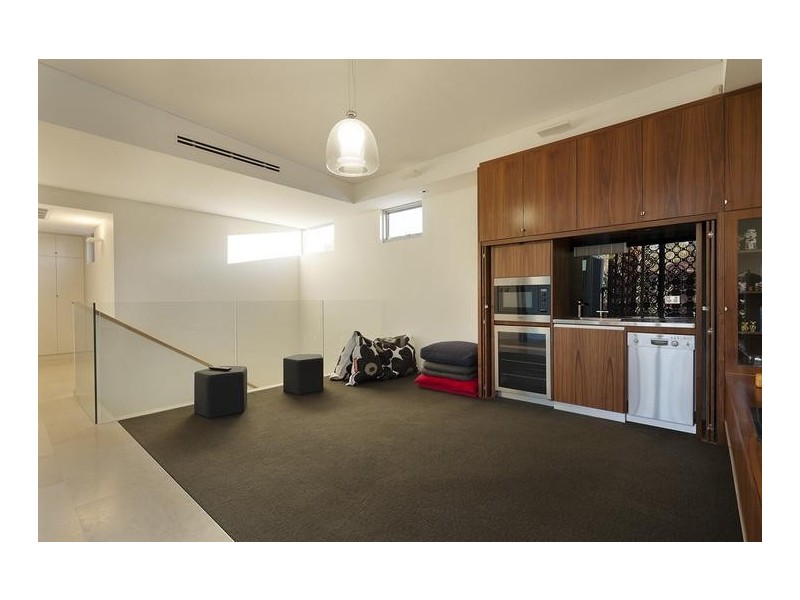 1 Loton Road, Claremont WA 6010