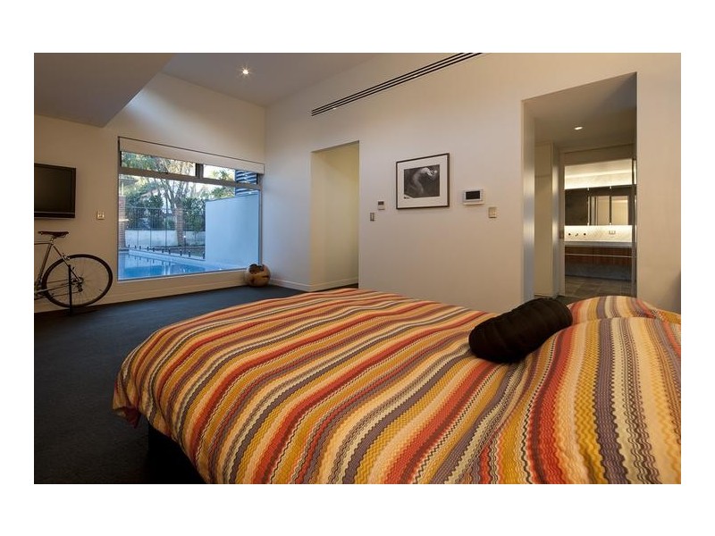 1 Loton Road, Claremont WA 6010