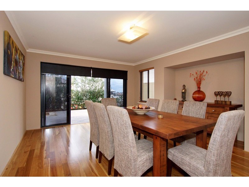 11 Faulkner Circle, Mosman Park WA 6012