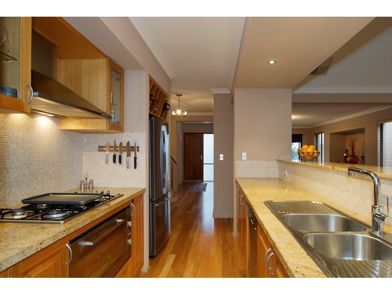 11 Faulkner Circle, Mosman Park WA 6012