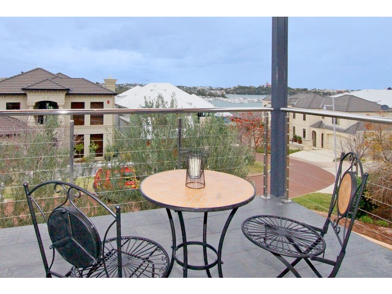 11 Faulkner Circle, Mosman Park WA 6012