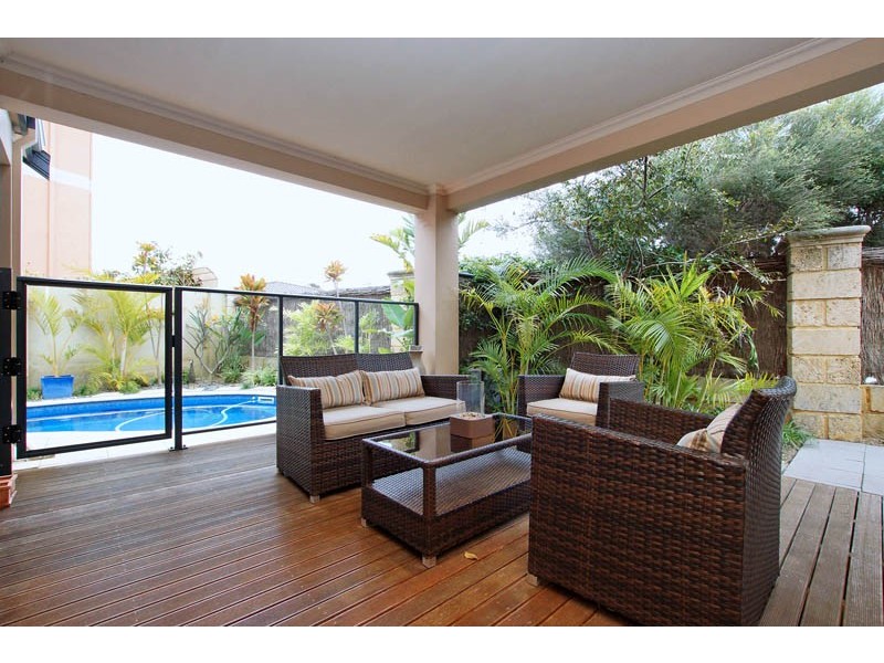 11 Faulkner Circle, Mosman Park WA 6012