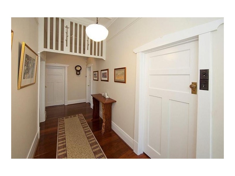 2 Greenham Street, Cottesloe WA 6011