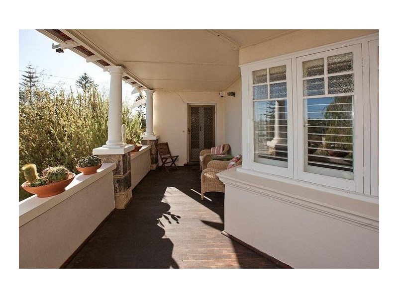 2 Greenham Street, Cottesloe WA 6011