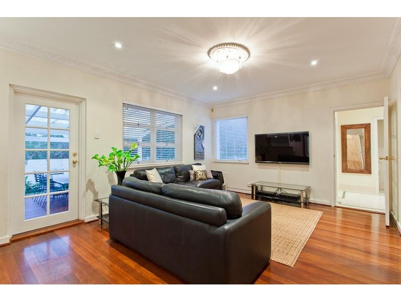 34 Tyrell Street, Nedlands WA 6009