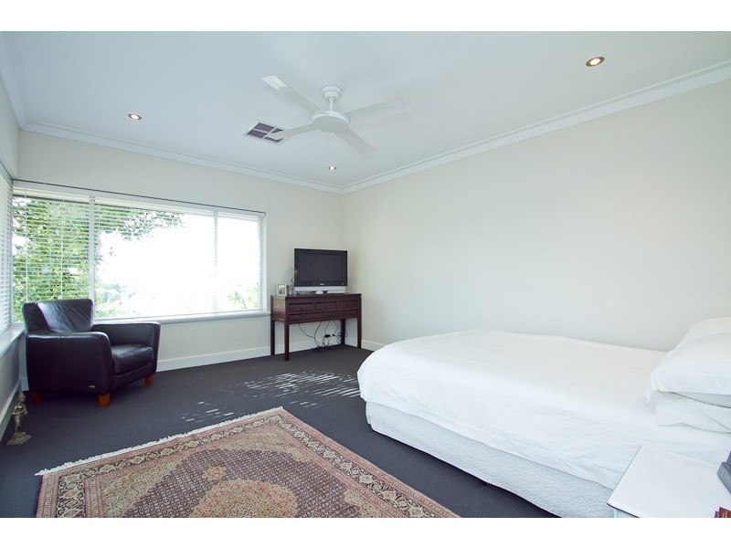 15a Cliff Way, Claremont WA 6010