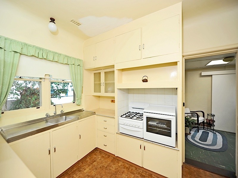 52 Beatrice Road, Dalkeith WA 6009