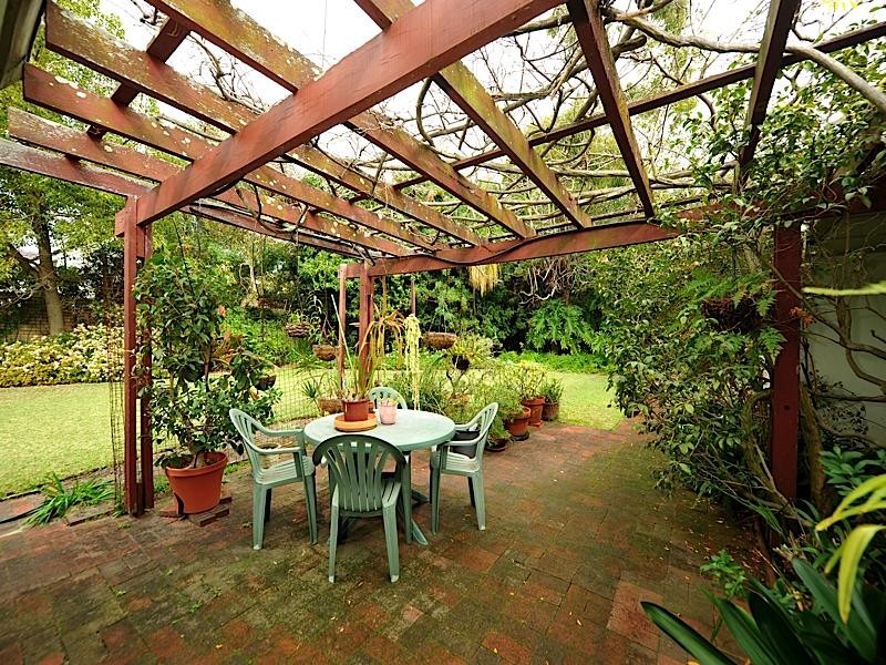 52 Beatrice Road, Dalkeith WA 6009