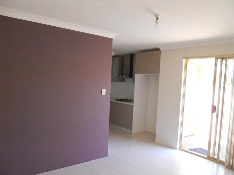 1/125 Grand Promenade, Doubleview WA 6018