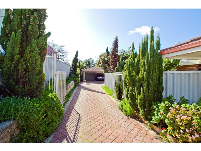 6b Chapman Street, St James WA 6102