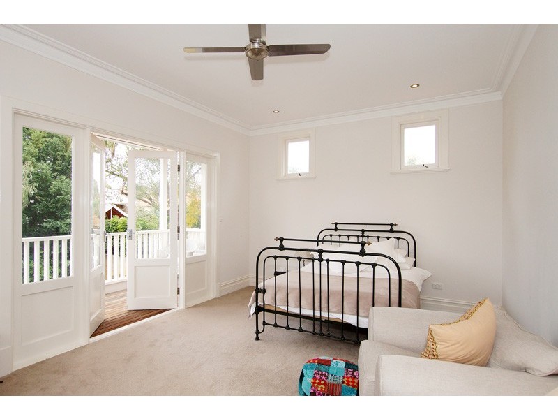 40 Waroonga Road, Nedlands WA 6009