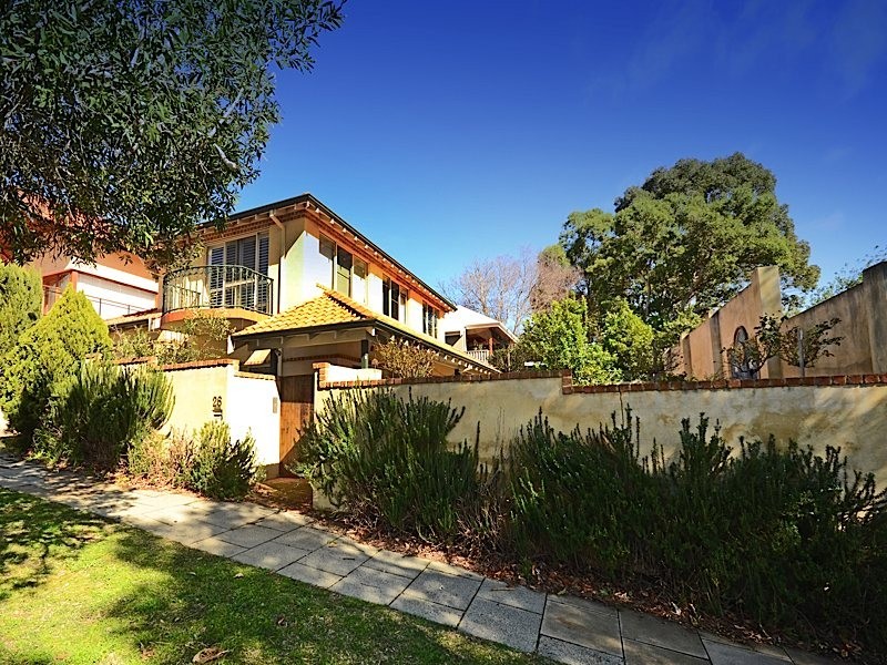26 Central Avenue, Swanbourne WA 6010