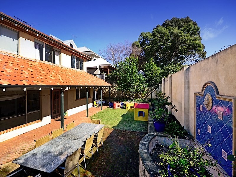 26 Central Avenue, Swanbourne WA 6010