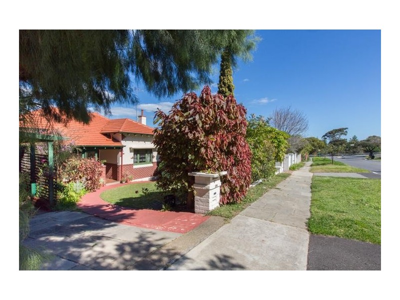 114 Shenton Road, Swanbourne WA 6010