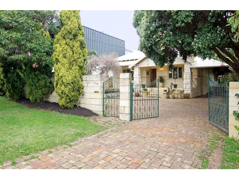 154 Victoria Street, Mosman Park WA 6012