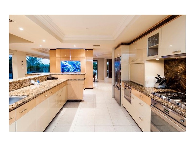 8 Tilton Terrace, City Beach WA 6015